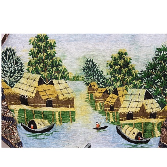 Unique Woven Clutch - Picture 2 of 4